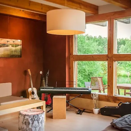 Fachwerkhaus Am Bodden Mit Sauna, Grossen Garten, Teich * Buschvitz