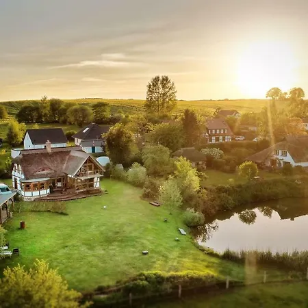 Fachwerkhaus Am Bodden Mit Sauna, Grossen Garten, Teich Villa *